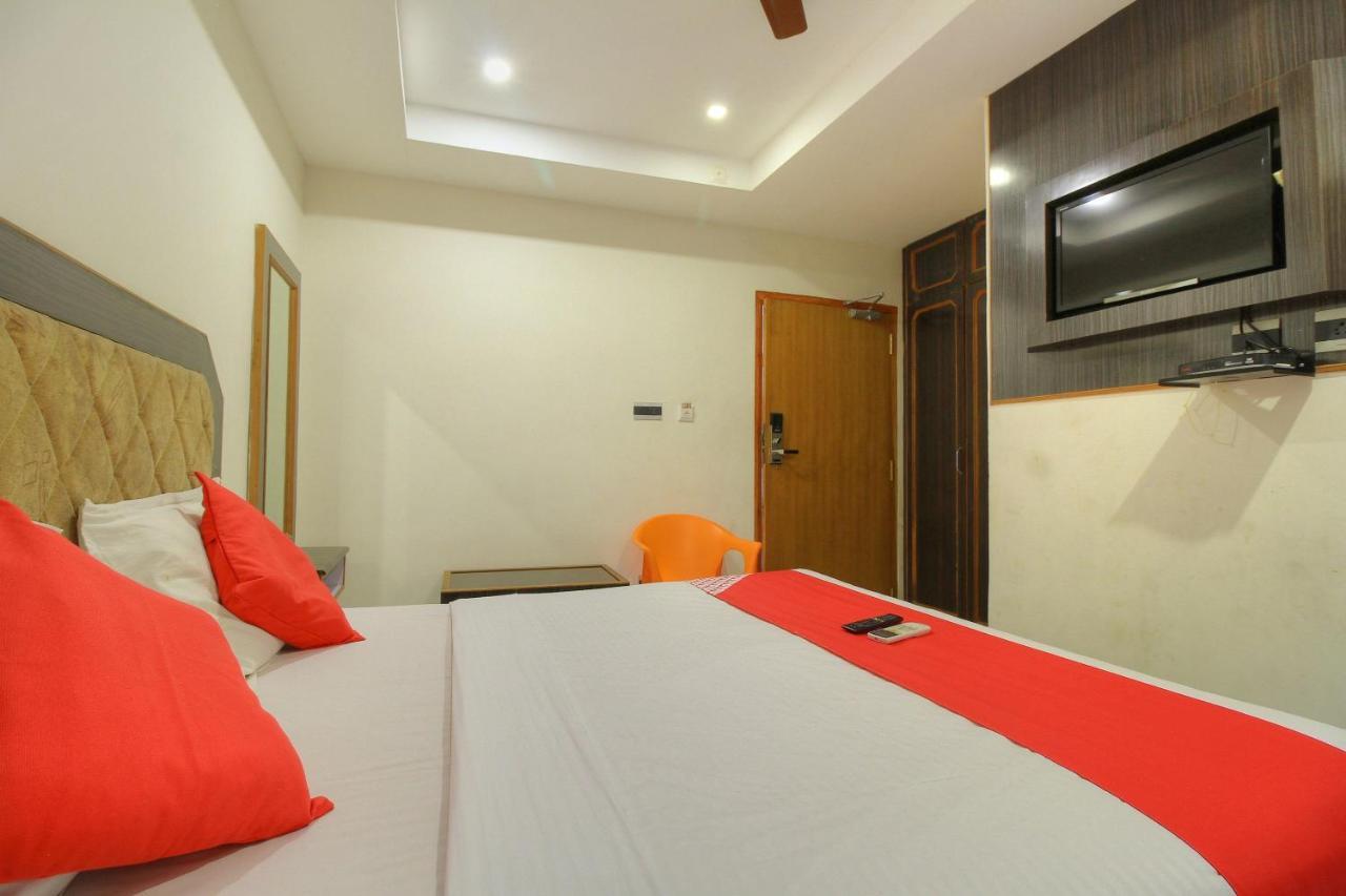 Oyo 15948 Hotel Srees Tiruchirappalli Экстерьер фото