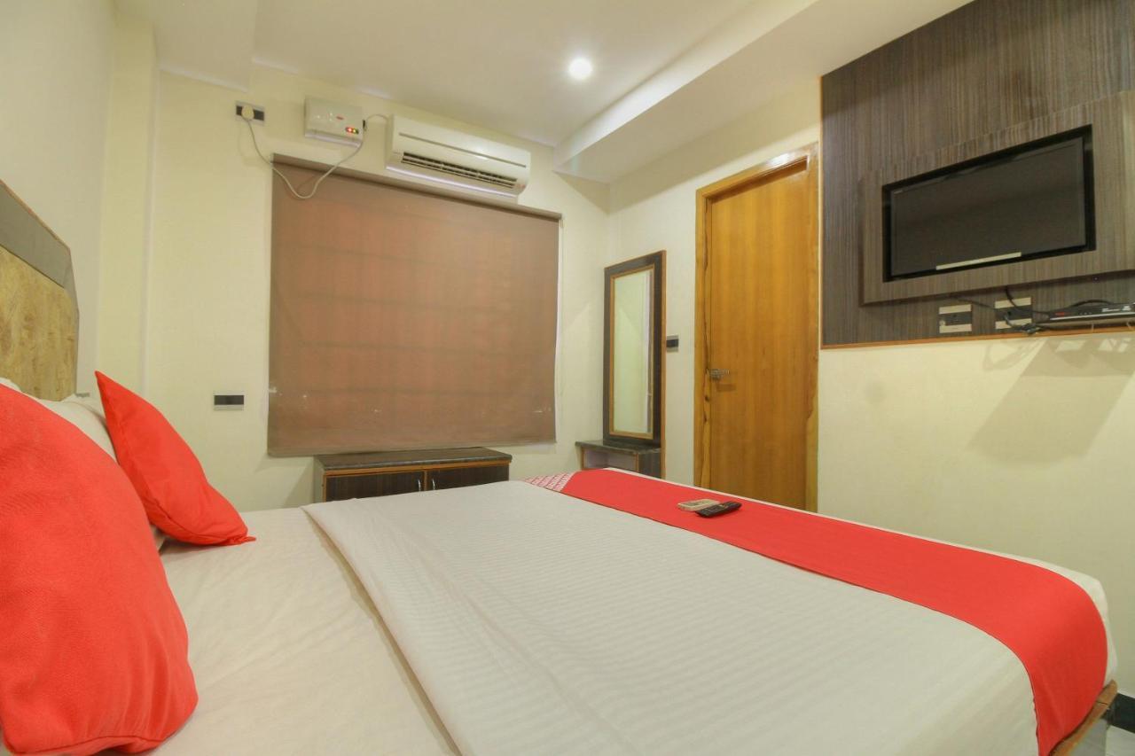 Oyo 15948 Hotel Srees Tiruchirappalli Экстерьер фото