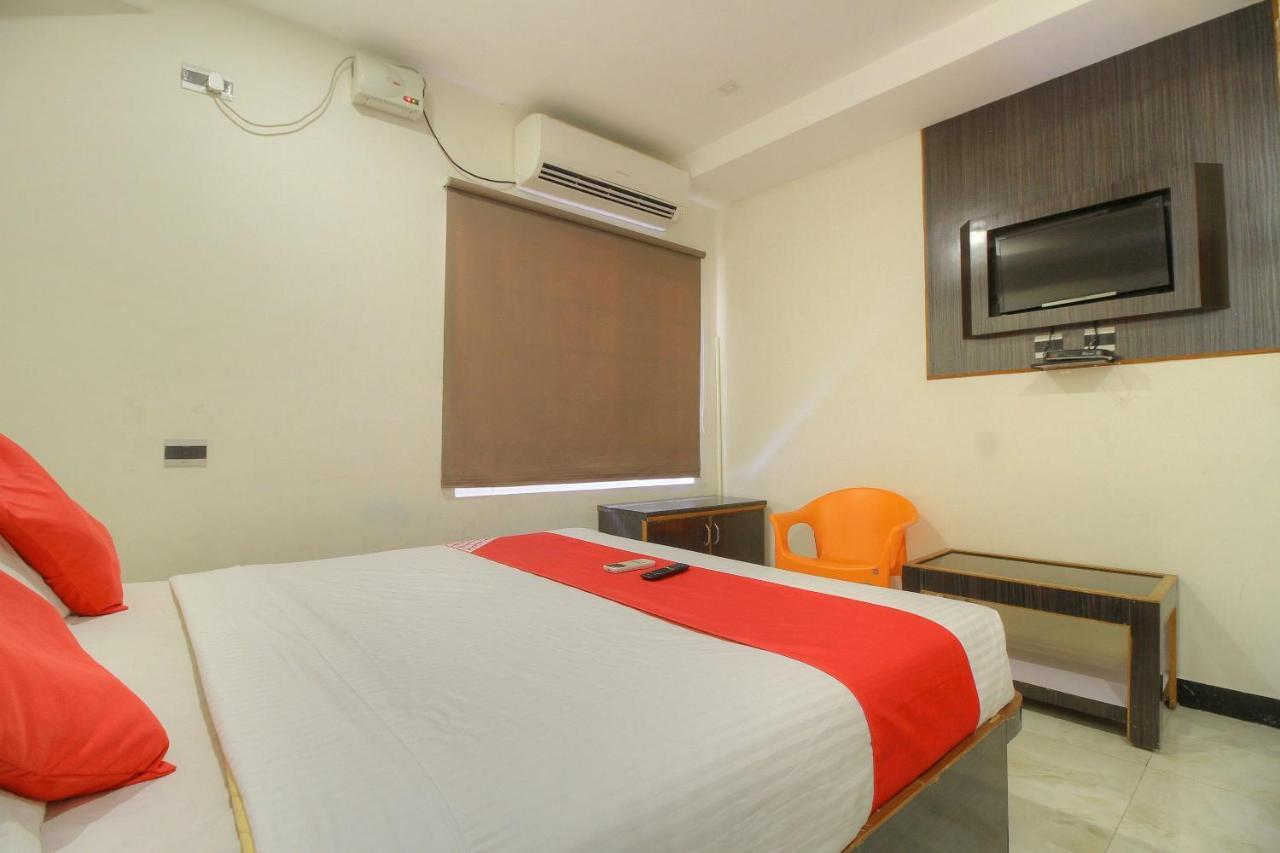 Oyo 15948 Hotel Srees Tiruchirappalli Экстерьер фото